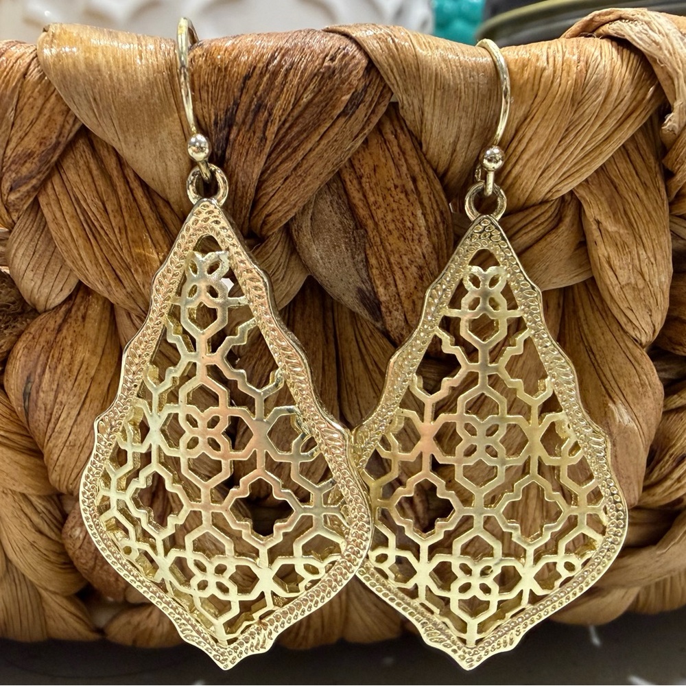 Kendra Scott Gold Filigree Teardrop Dangle Earrings